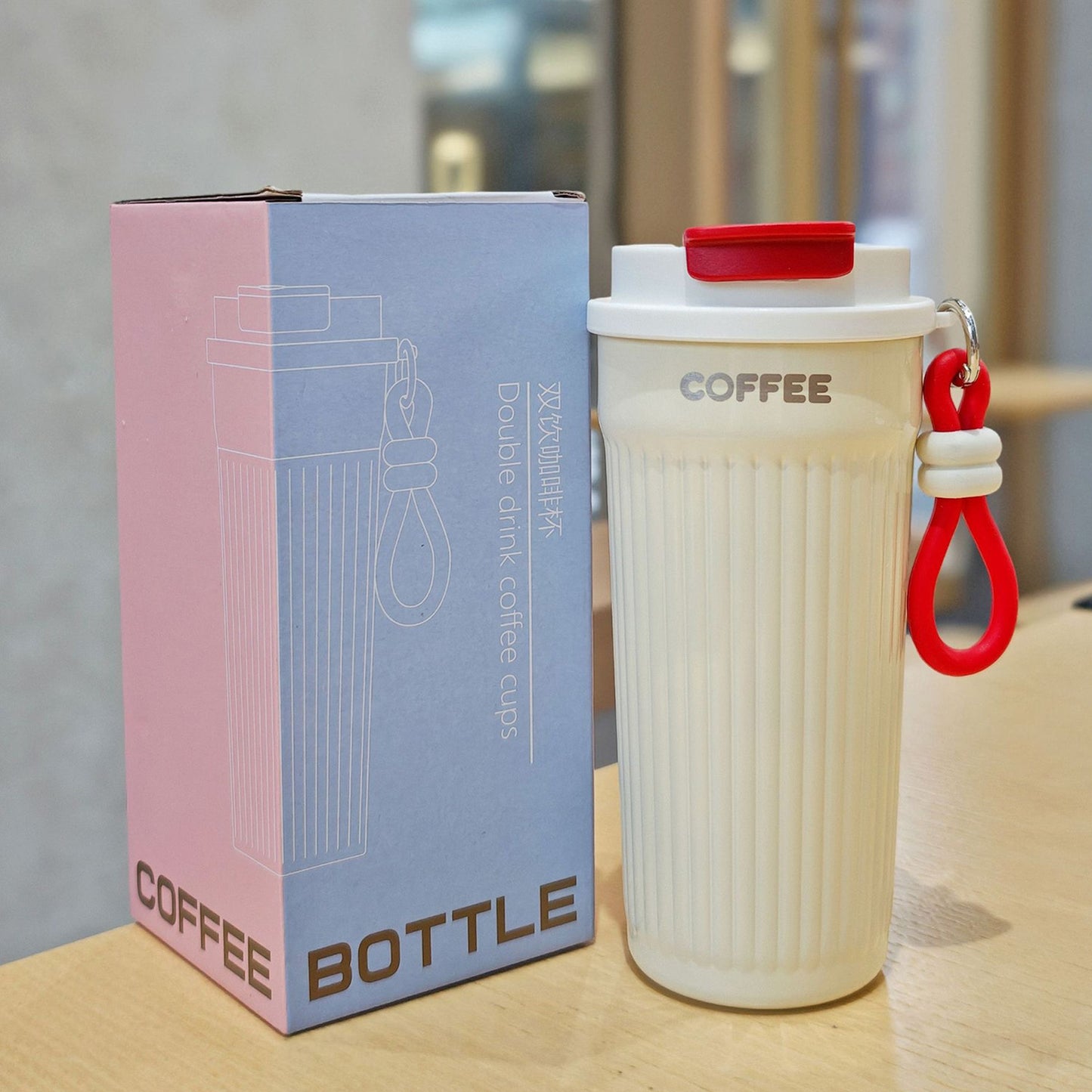 Trendy Portable Coffee Cup 550ML – Reusable, Leakproof & Easy Carry Travel Mug Red - Bagmire