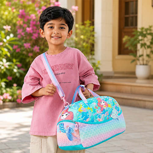 Super cute children’s Large Capacity shoulder duffel bag for trips and outing