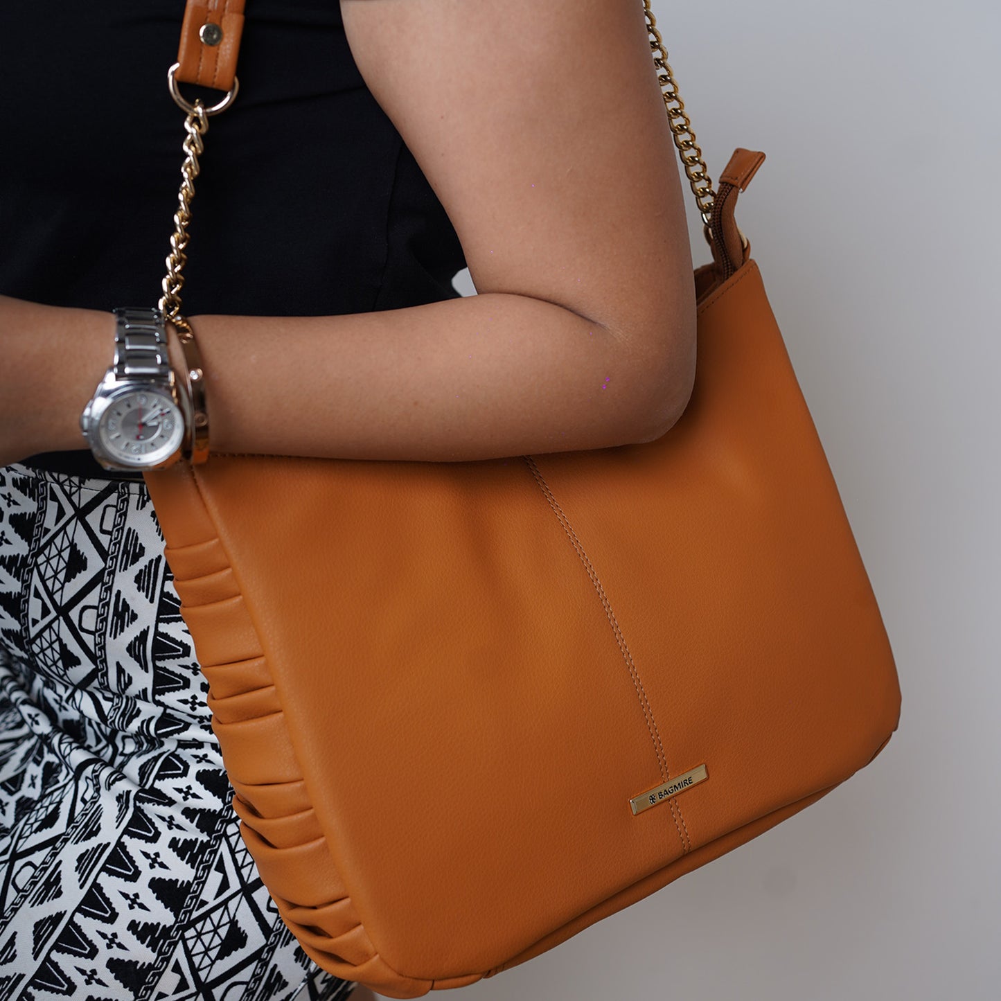 Bagmire Chic Chain Strap Hobo Bag For Women-Brown