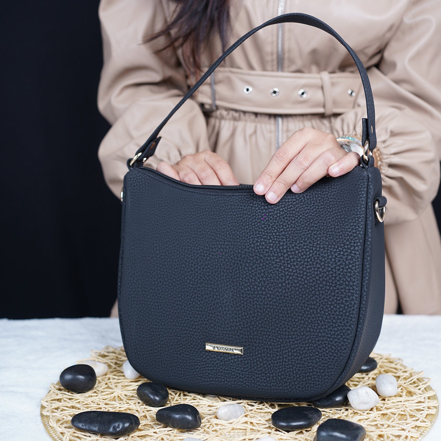Modern Faux Leather Hobo & Crossbody Bag-Adjustable Strap For Everyday Style-Gray