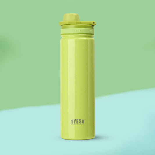 TYESO 750ml Insulated Bottle – Stylish, Durable & Travel-Friendly Green - Bagmire