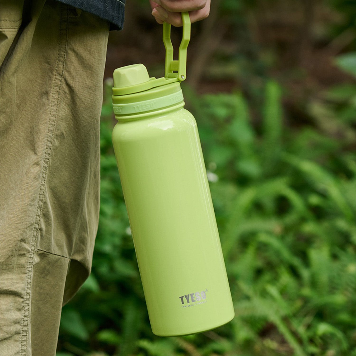 TYESO 750ml Insulated Bottle – Stylish, Durable & Travel-Friendly Green - Bagmire