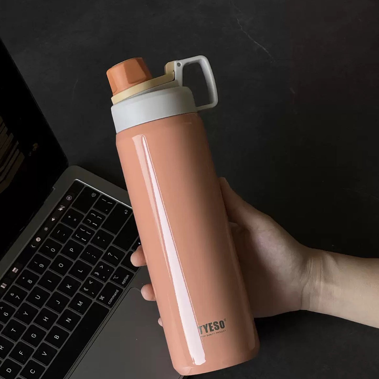 TYESO Sports Vacuum Insulated Steel Bottle 900ML with Portable Handle orange - Bagmire