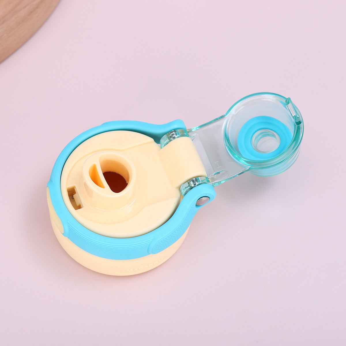 Macaron Insulated Water Bottle 550ml | Leakproof Stainless Steel Sipper with Straw Lid & Silicone Grip | Cute Travel Flask for Kids & Adults