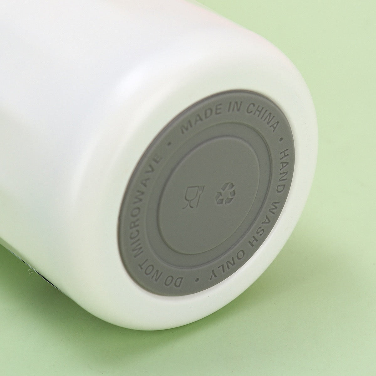 Macaron Insulated Water Bottle 550ml | Leakproof Stainless Steel Sipper with Straw Lid & Silicone Grip | Cute Travel Flask for Kids & Adults