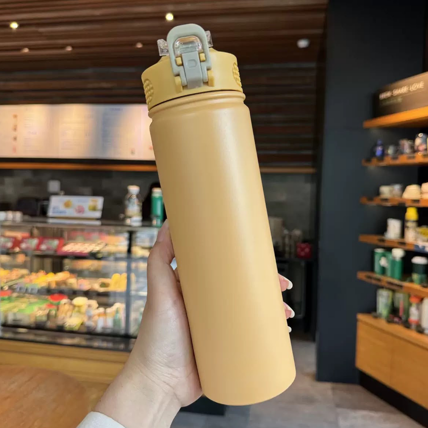 Large-Capacity Straw Water Bottle for Men and Women Students, Portable Outdoor Insulated Bottle